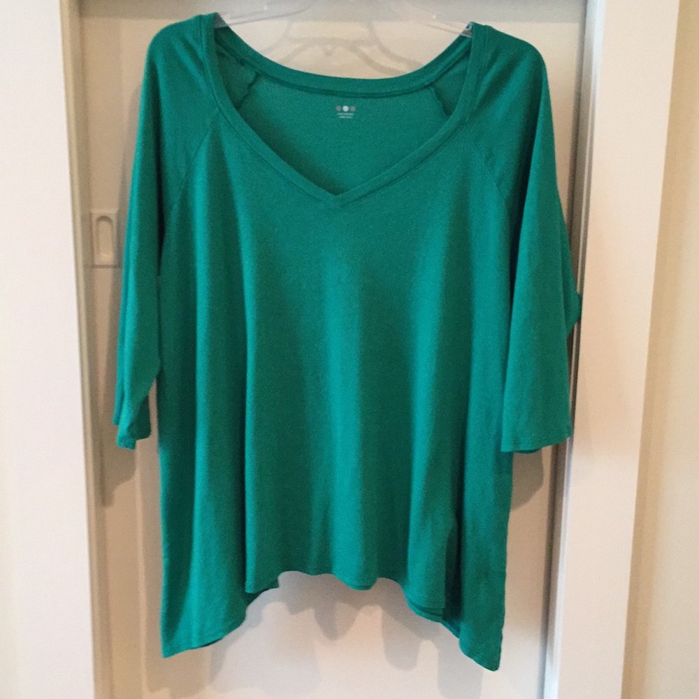Three Dots green top